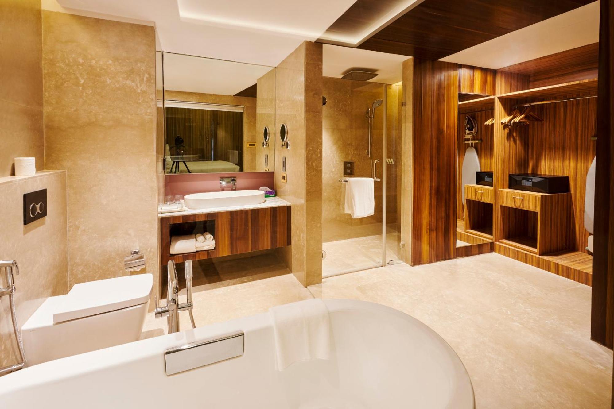 Hilton Garden Inn Lakhnau Kültér fotó