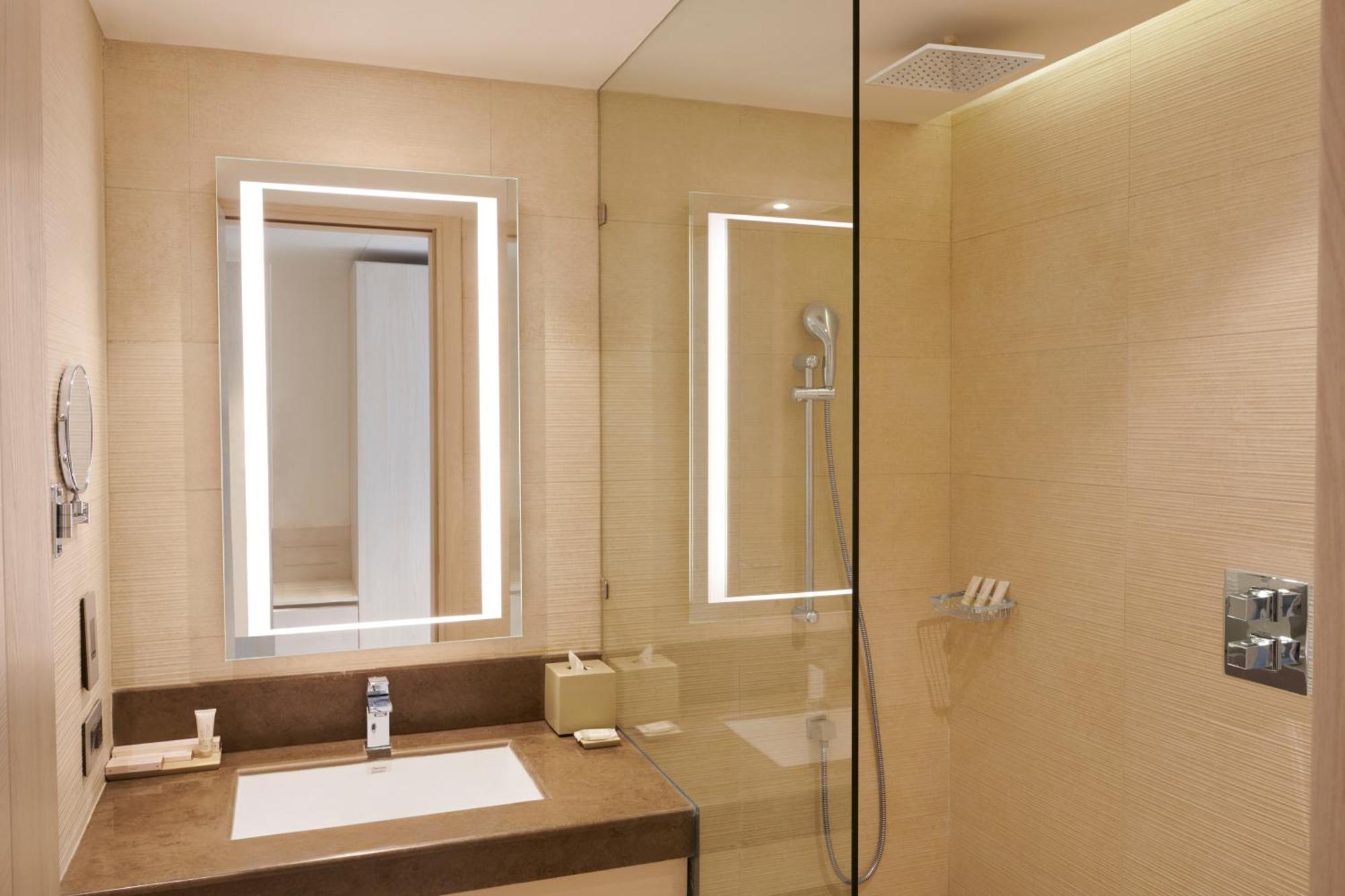 Hilton Garden Inn Lakhnau Kültér fotó