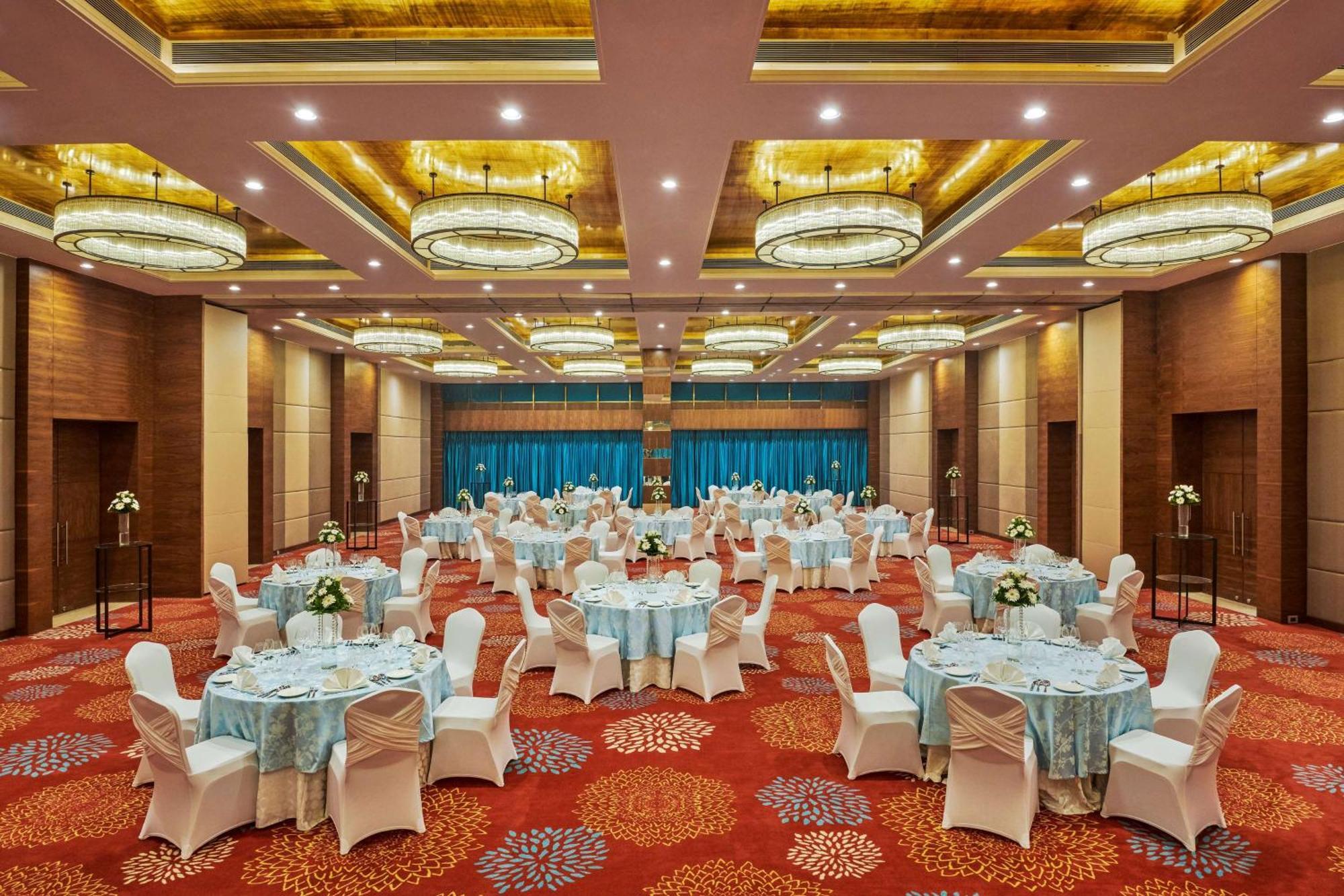 Hilton Garden Inn Lakhnau Kültér fotó