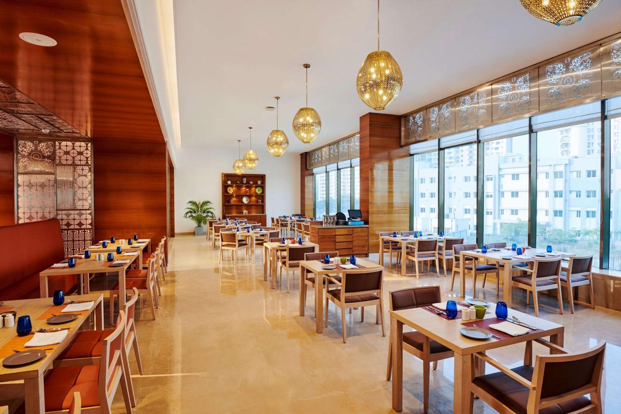 Hilton Garden Inn Lakhnau Kültér fotó
