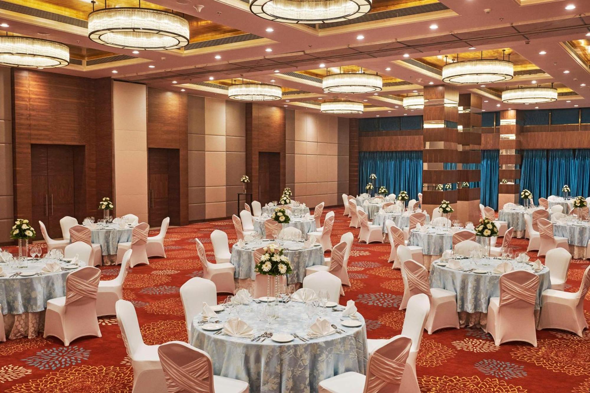 Hilton Garden Inn Lakhnau Kültér fotó