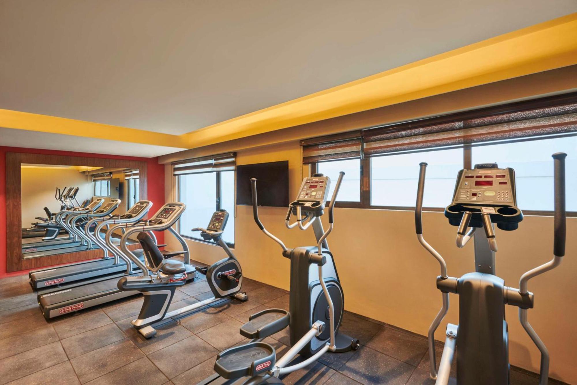 Hilton Garden Inn Lakhnau Kültér fotó