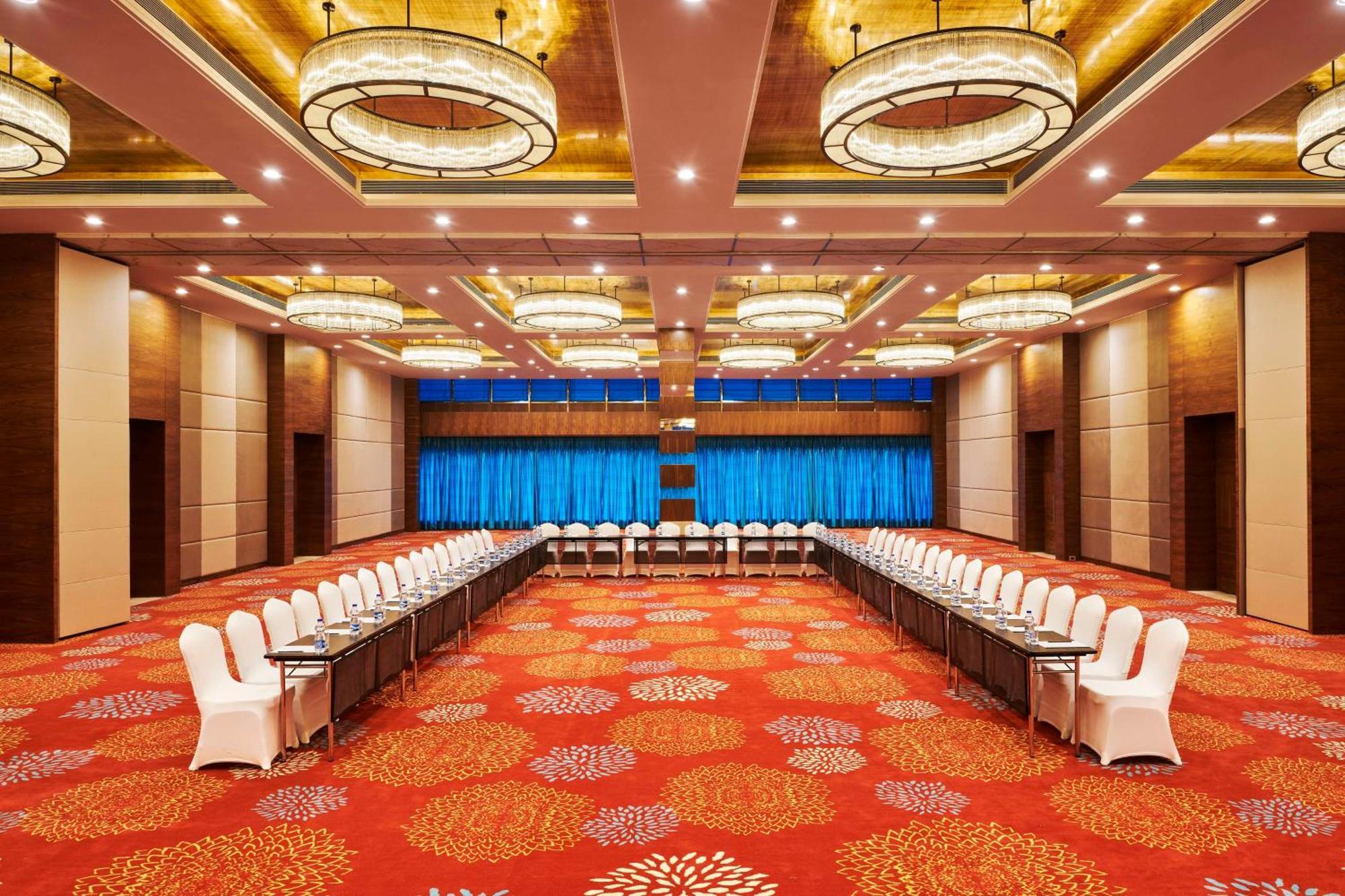 Hilton Garden Inn Lakhnau Kültér fotó